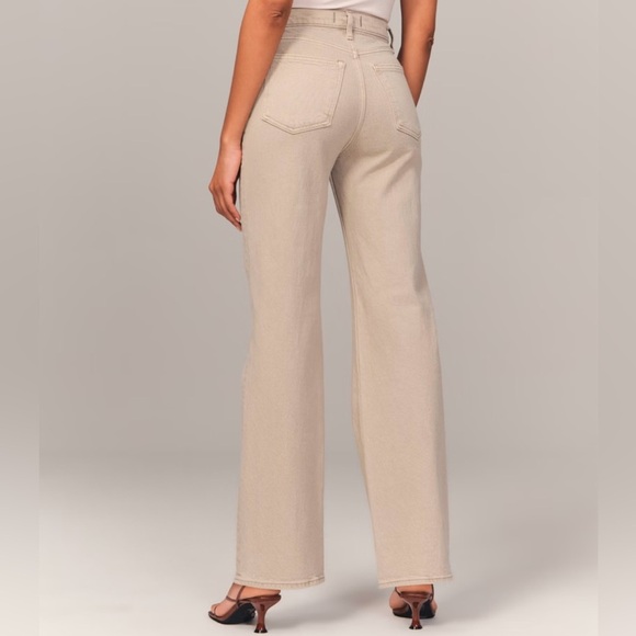 Abercrombie & Fitch Curve Love Cream 90’s High Rise Relaxed Jean Size 31/14 - Picture 2 of 8